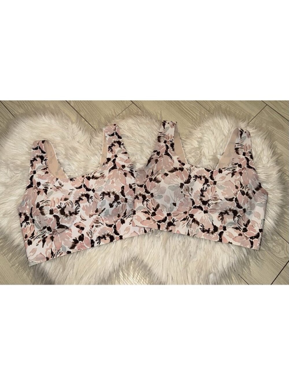 2 Bali DF3491 Seamless Comfort Revolution EasyLite Smoothing Bras Womens M